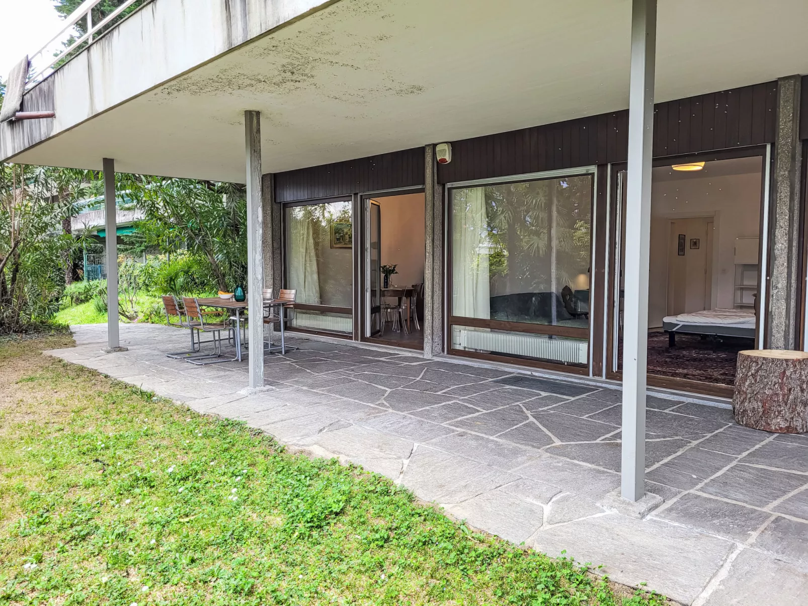 App. Castausio 26-Outside