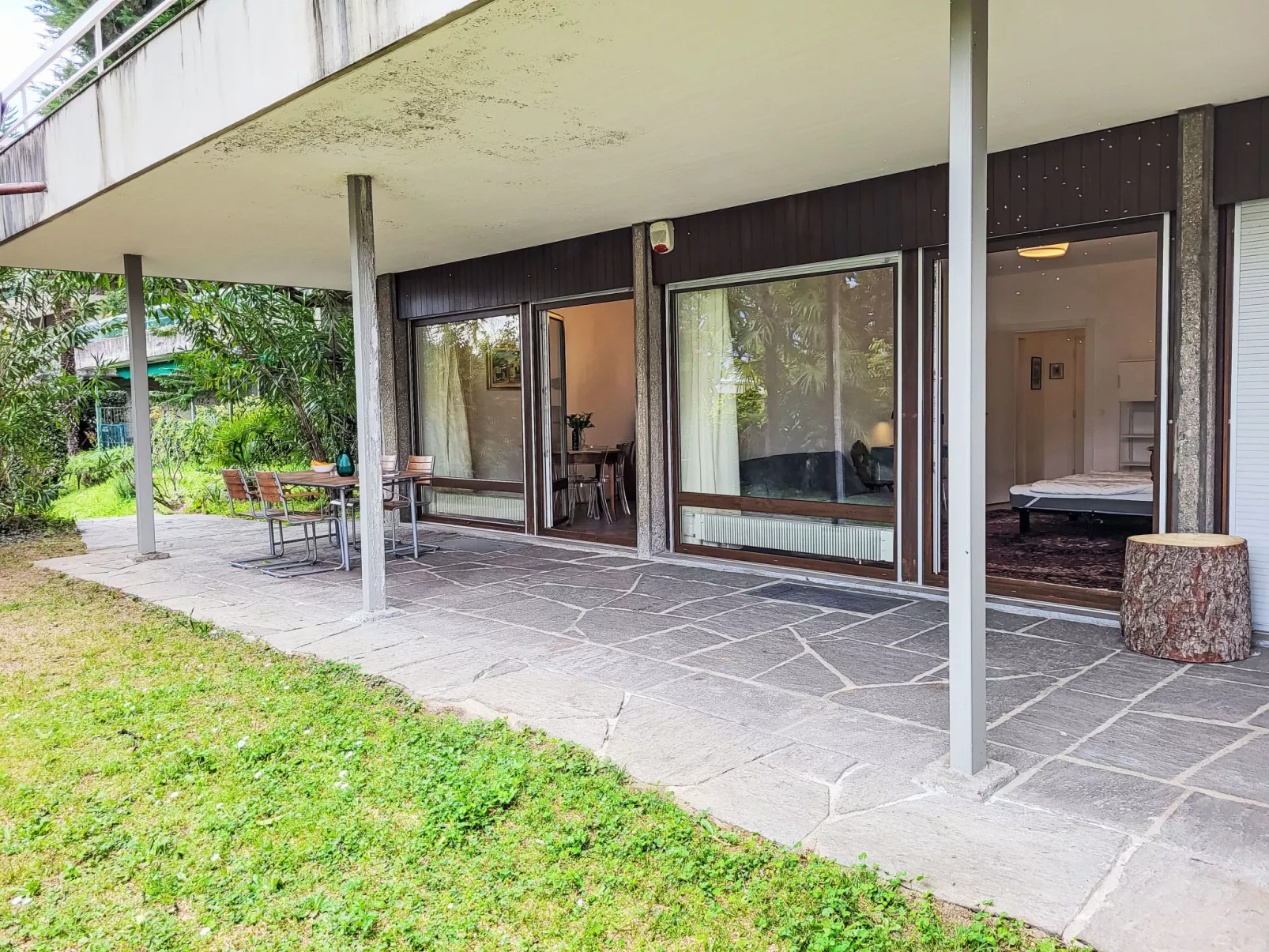 App. Castausio 26-Outside