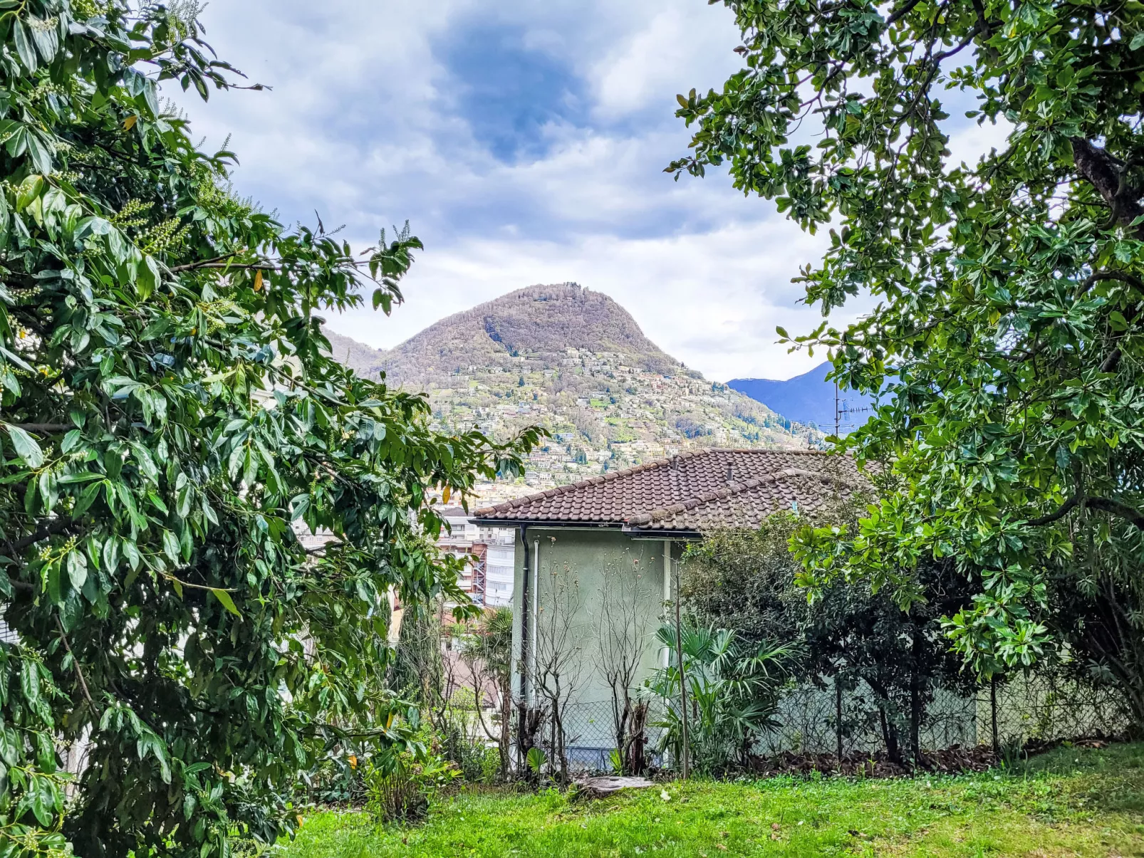 App. Castausio 26-Outside