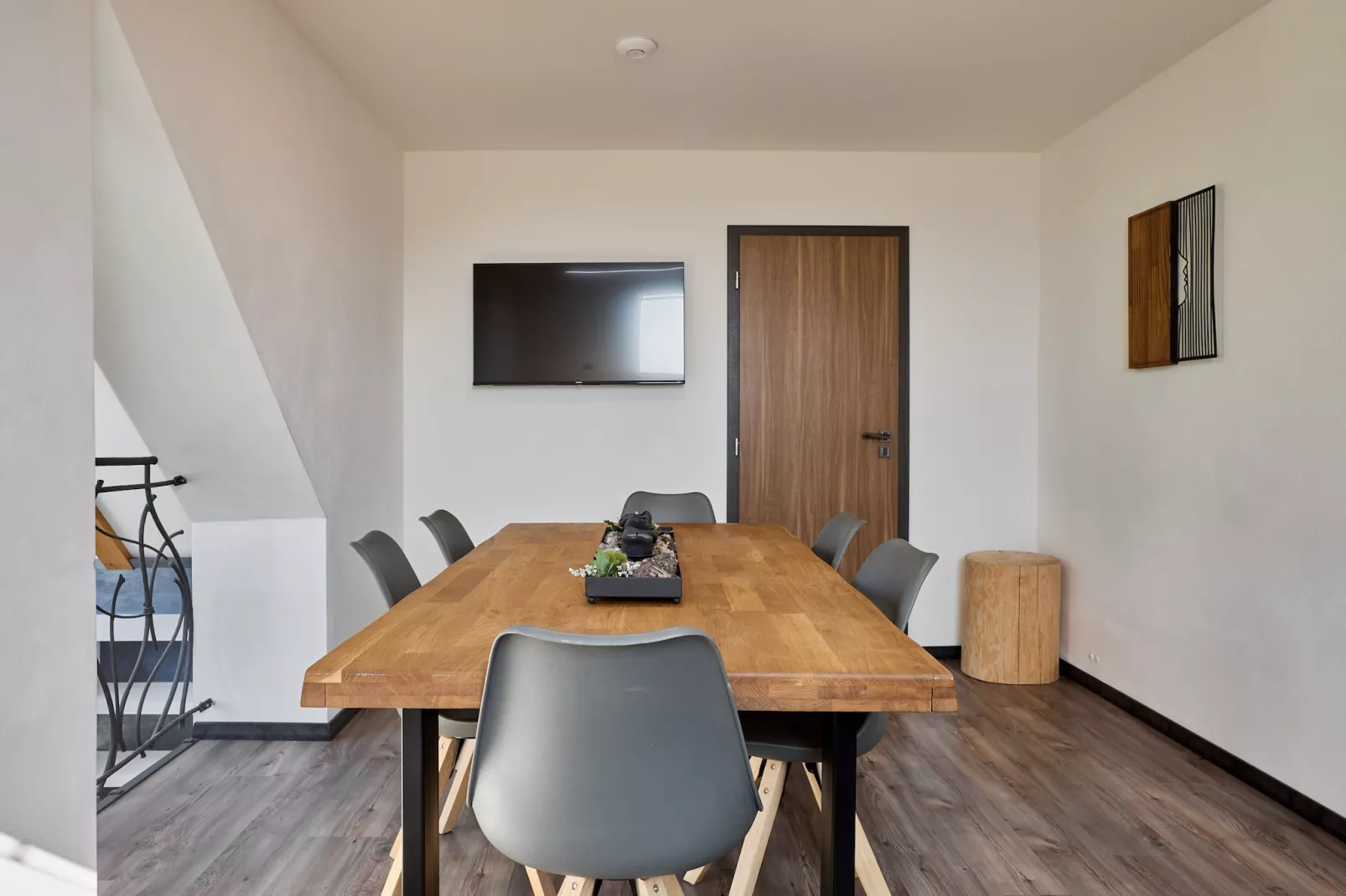 Radvanice KCG351-Dining room