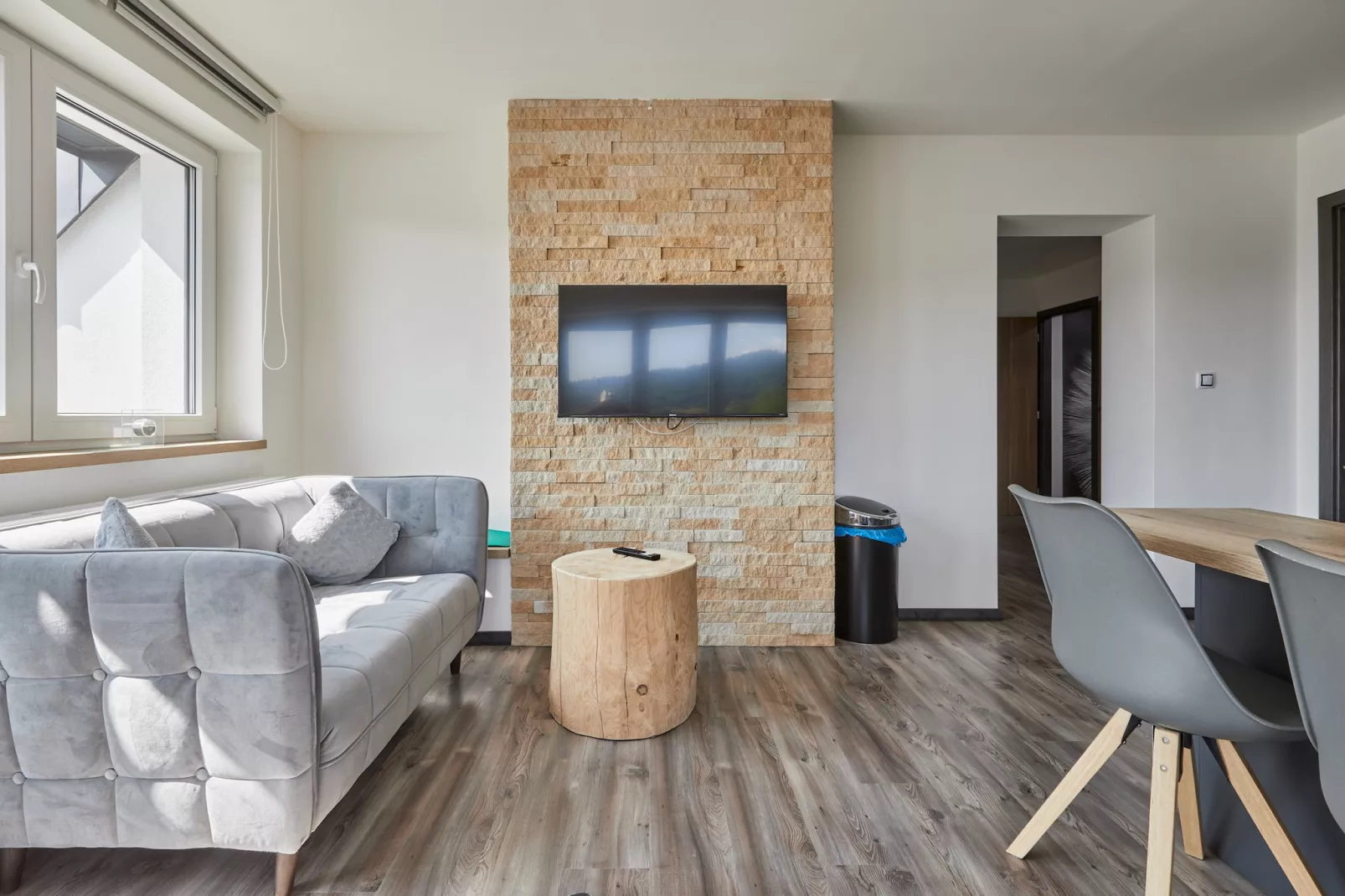 Radvanice KCG351-Living room