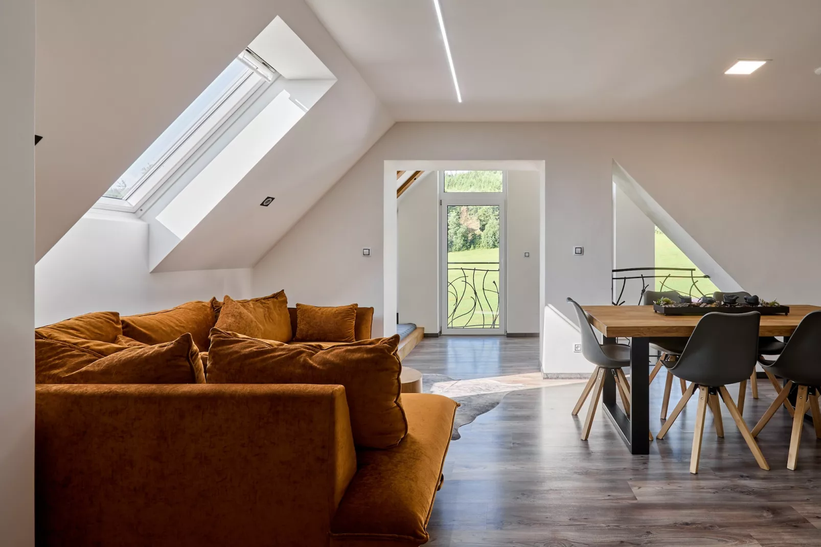 Radvanice KCG351-Living room