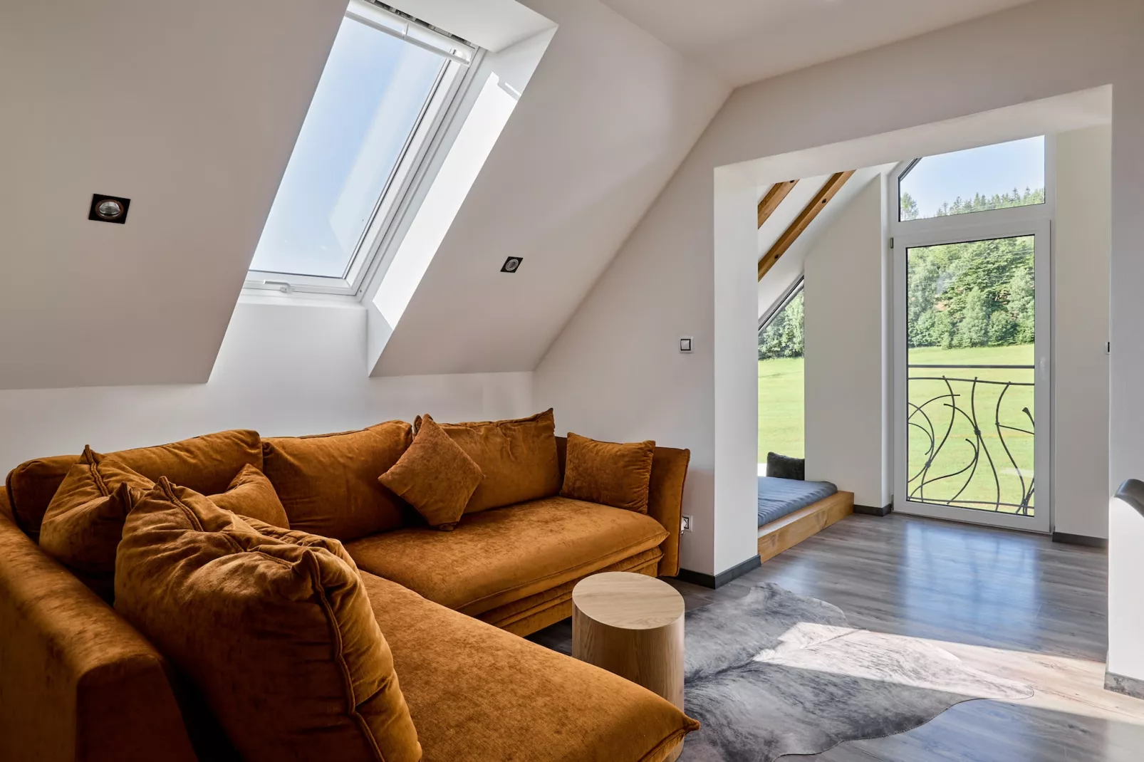 Radvanice KCG351-Living room