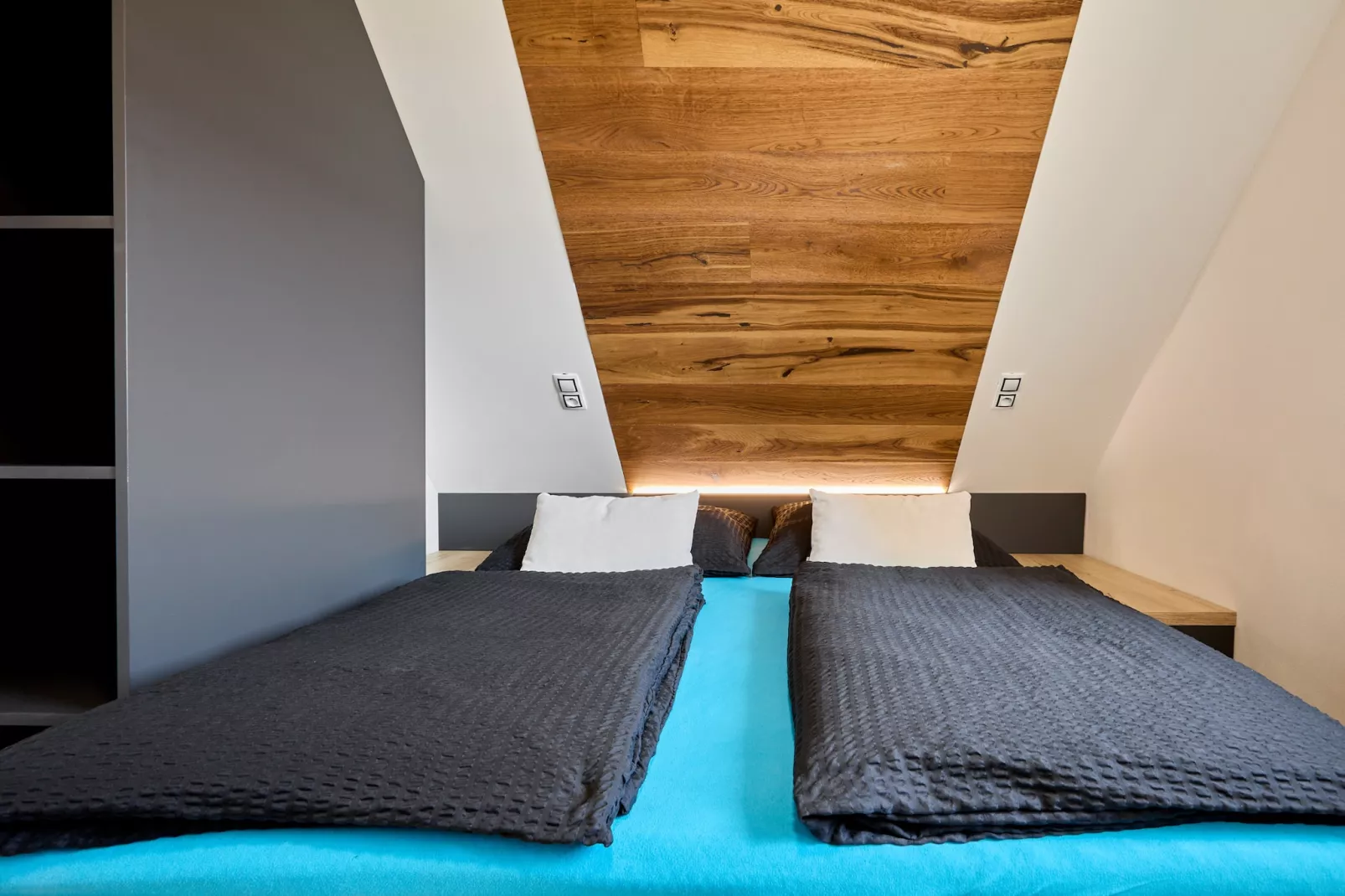 Radvanice KCG351-Bedroom