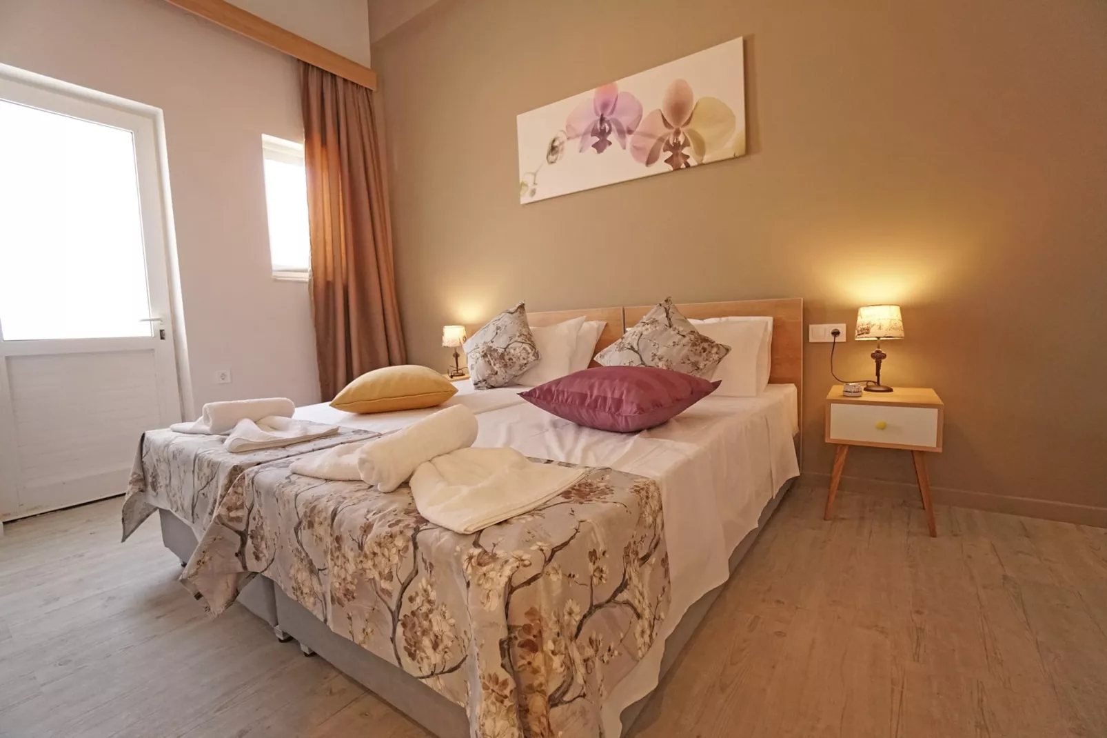 Mare Civitas Unum-Bedroom