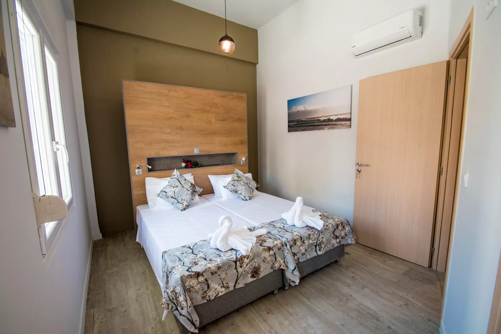Mare Civitas Unum-Bedroom