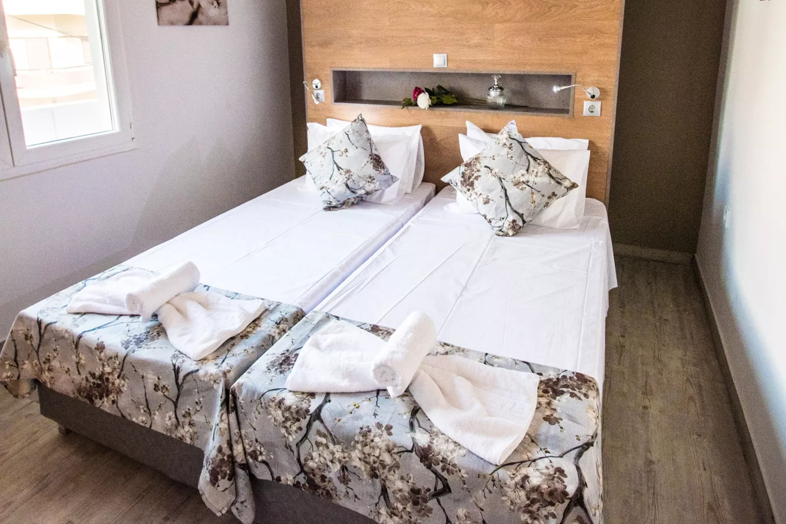 Mare Civitas Duo-Bedroom
