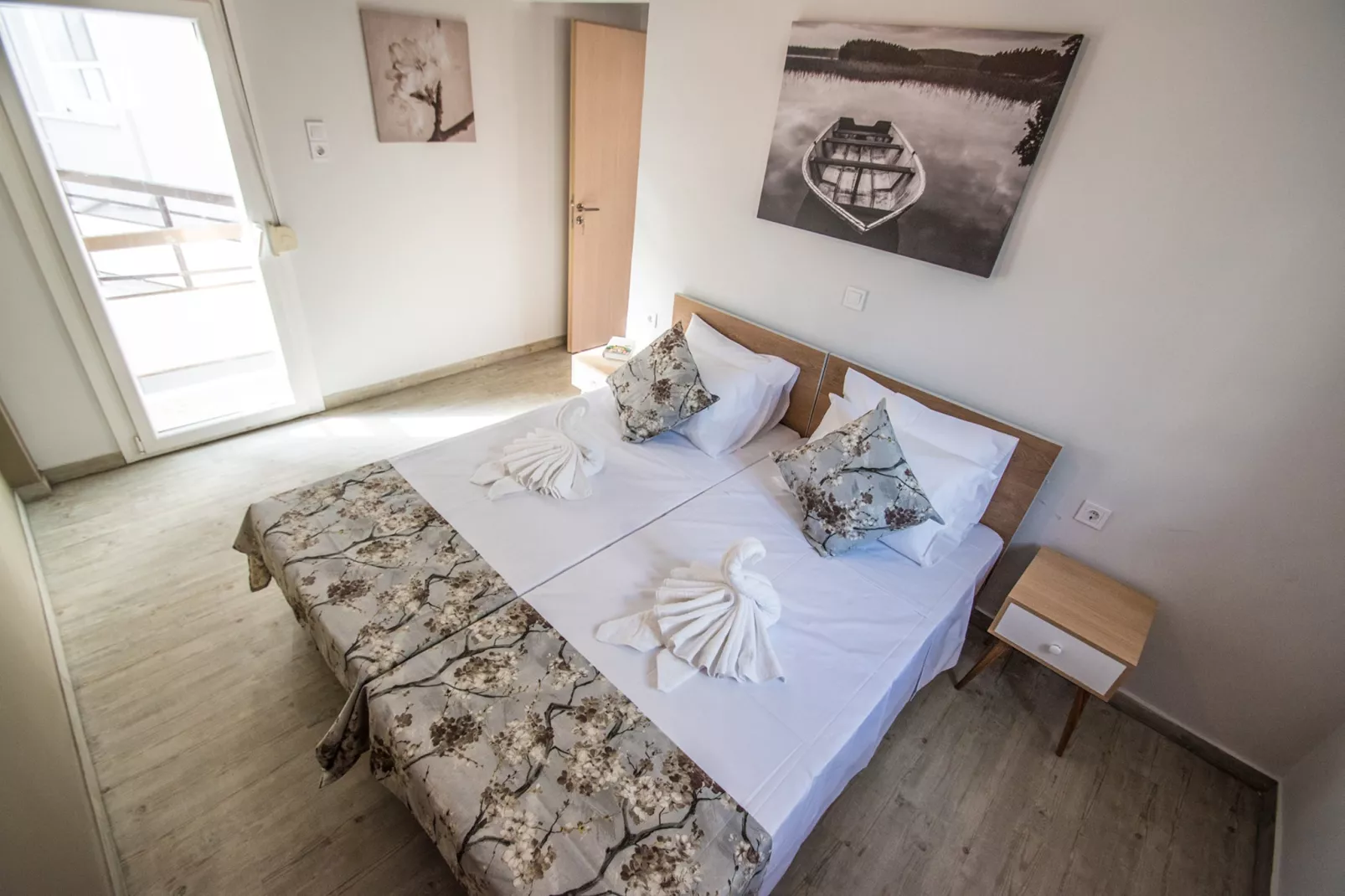 Mare Civitas Duo-Bedroom