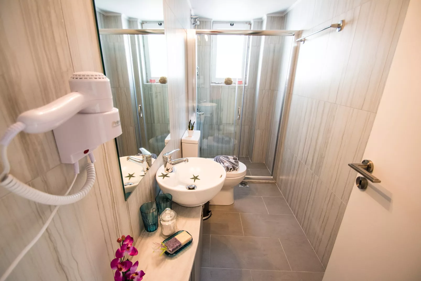 Mare Civitas Duo-Bathroom