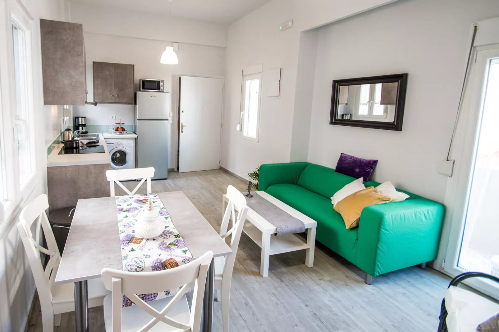 Mare Civitas Tribus-Living room