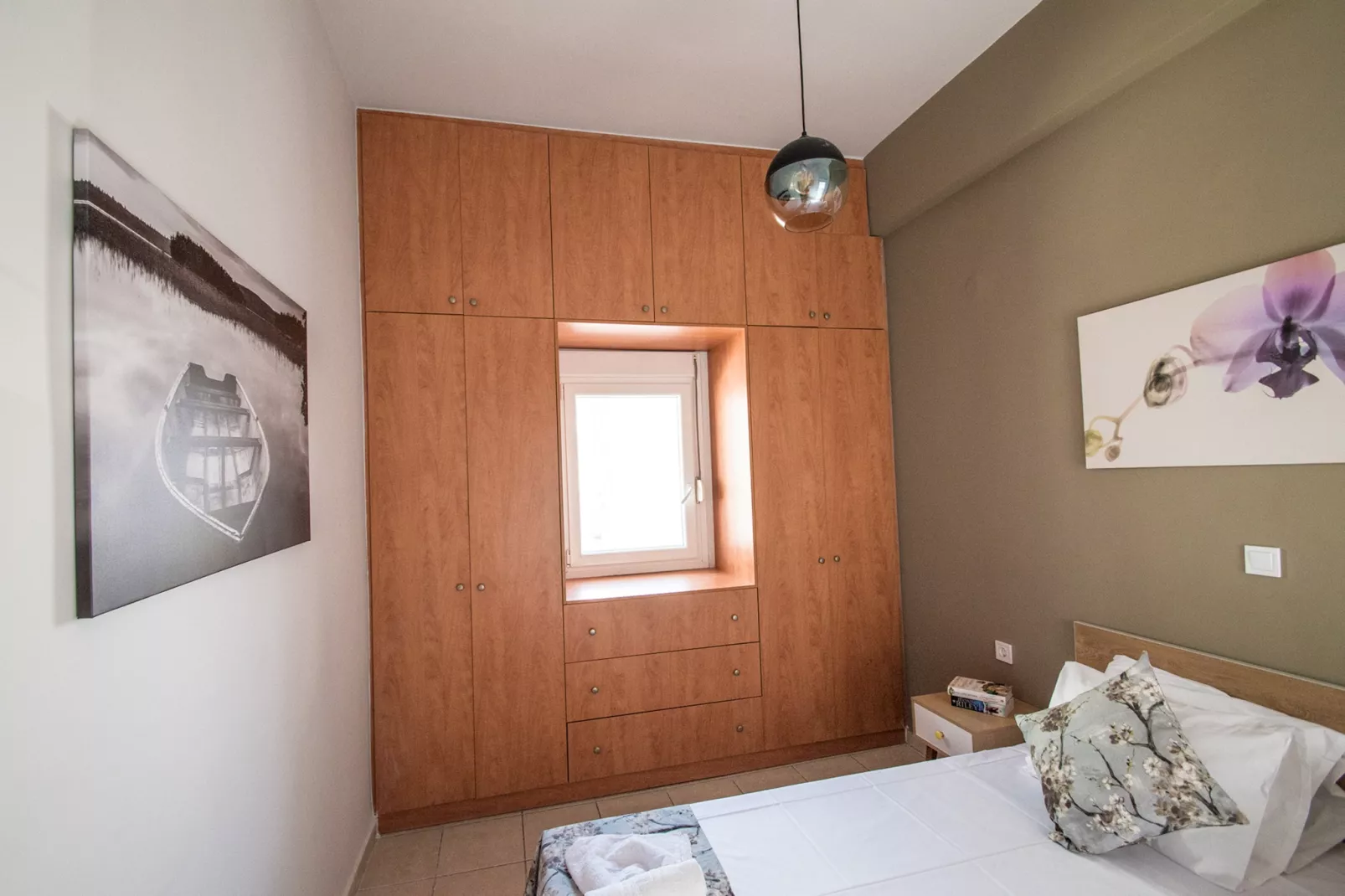 Mare Civitas Tribus-Bedroom