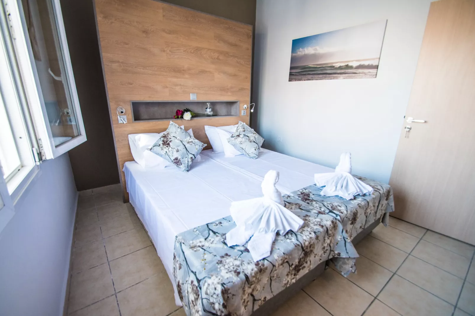 Mare Civitas Tribus-Bedroom