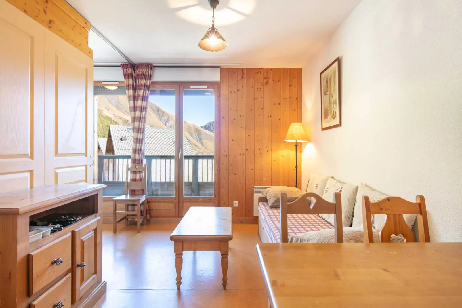 Les Marmottes N°38 - 2P4-Living room