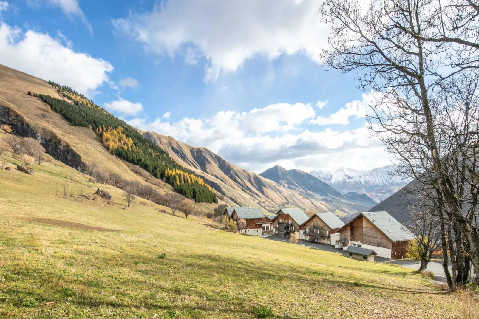 Les Marmottes N°38 - 2P4-Areas summer 5km