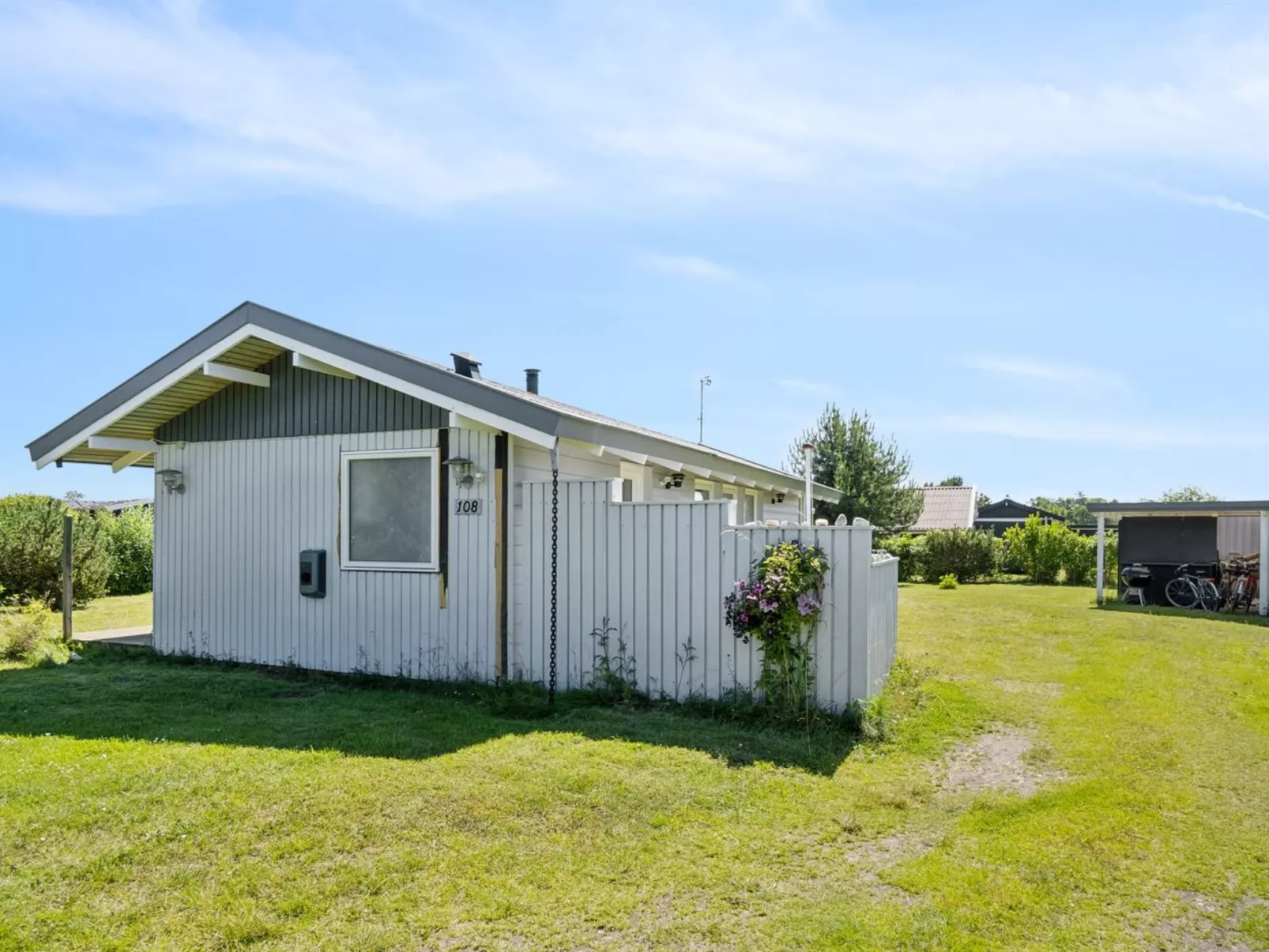 "Janick" - 150m from the sea-Outside