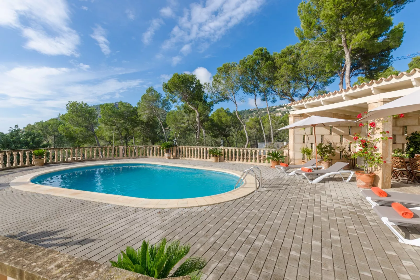 YourHouse Binifat-Pool