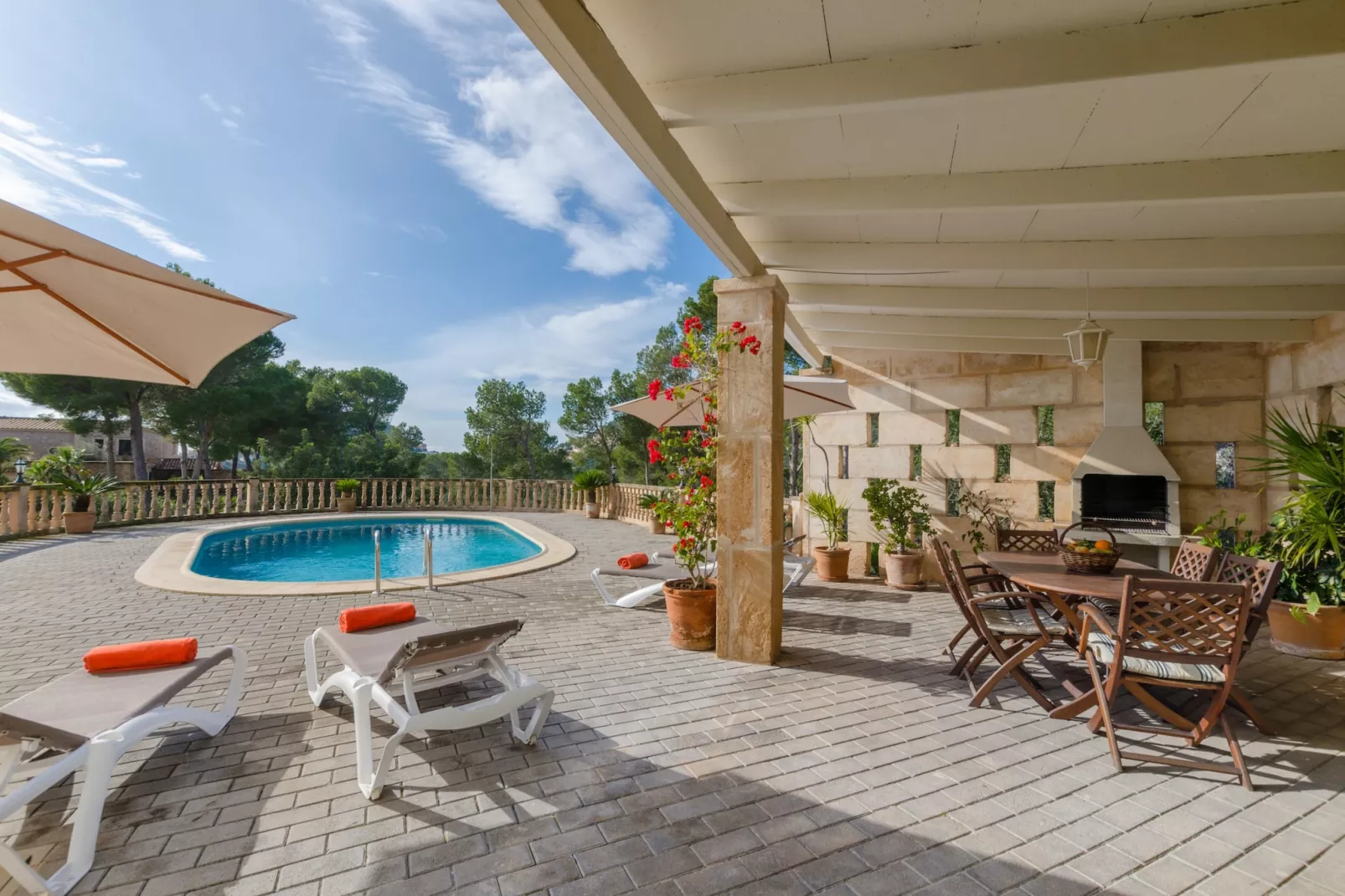 YourHouse Binifat-Pool