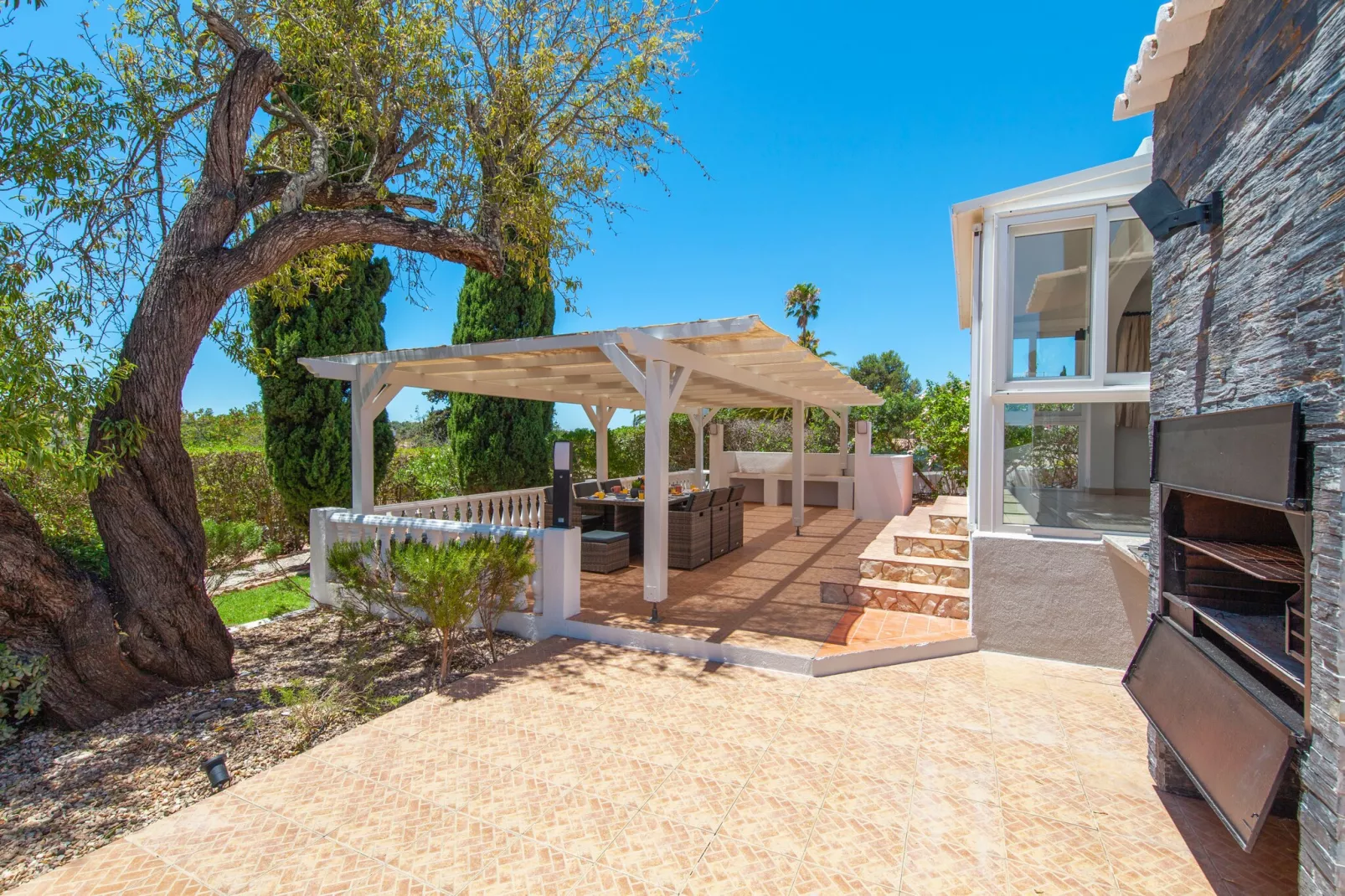 Villa Haven-Exterior summer