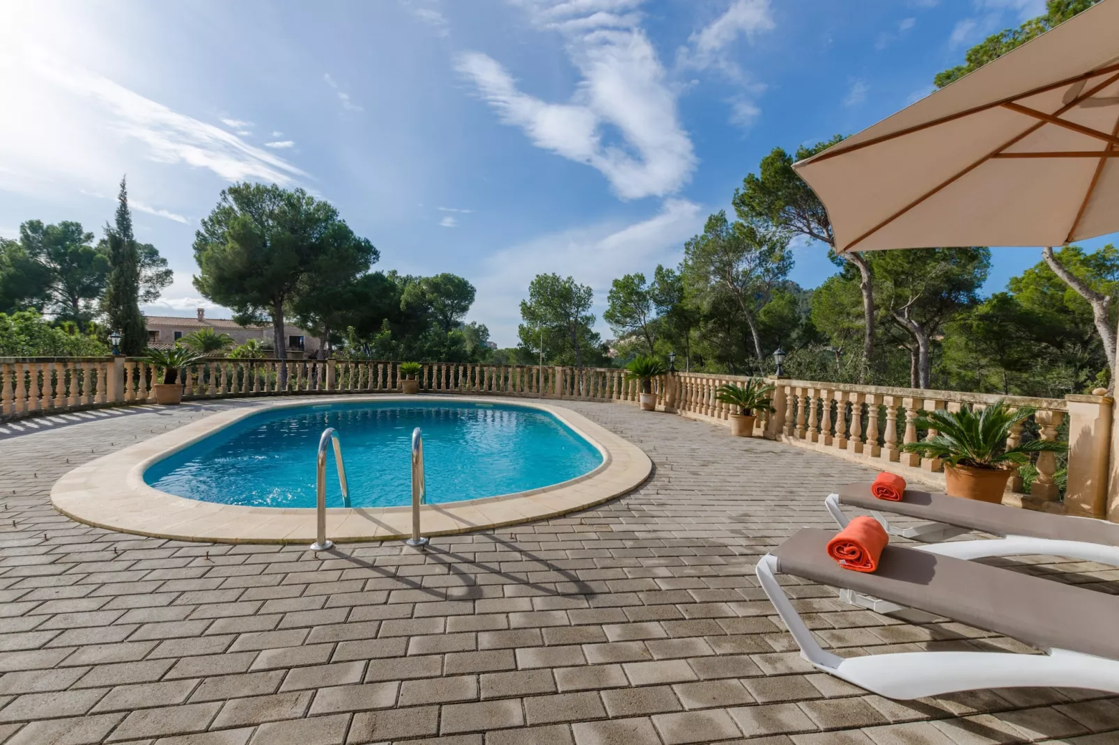 YourHouse Binifat-Pool
