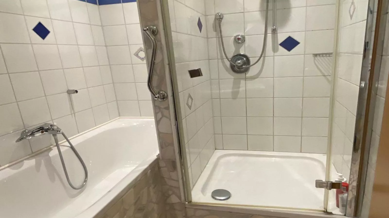 Fanningberg-Bathroom