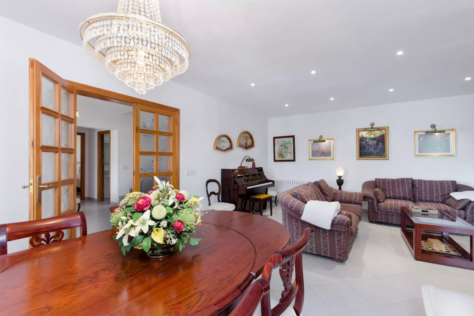 YourHouse Binifat-Dining room