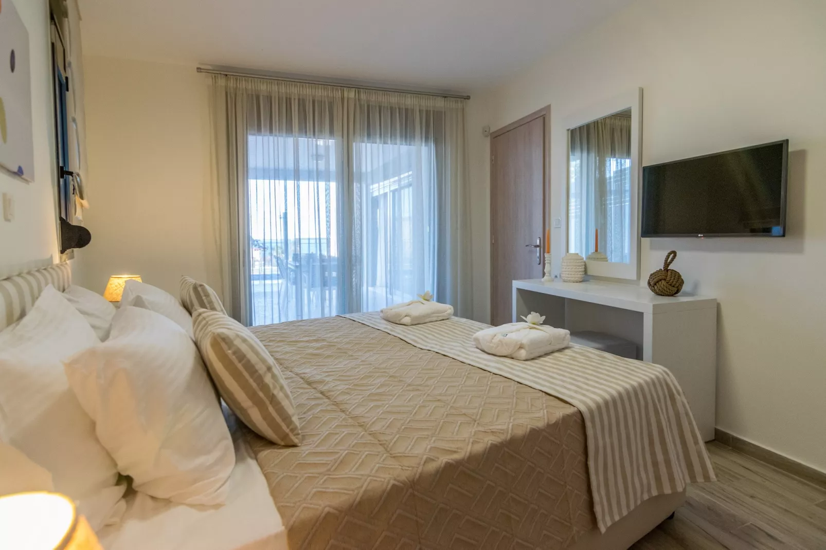 Ilianthos-Bedroom