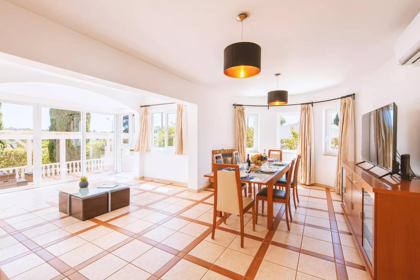 Villa Haven-Dining room