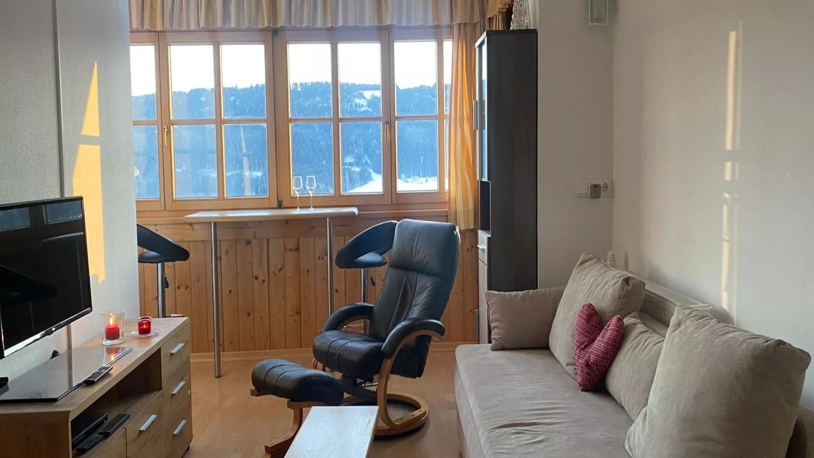 Fanningberg-Living room