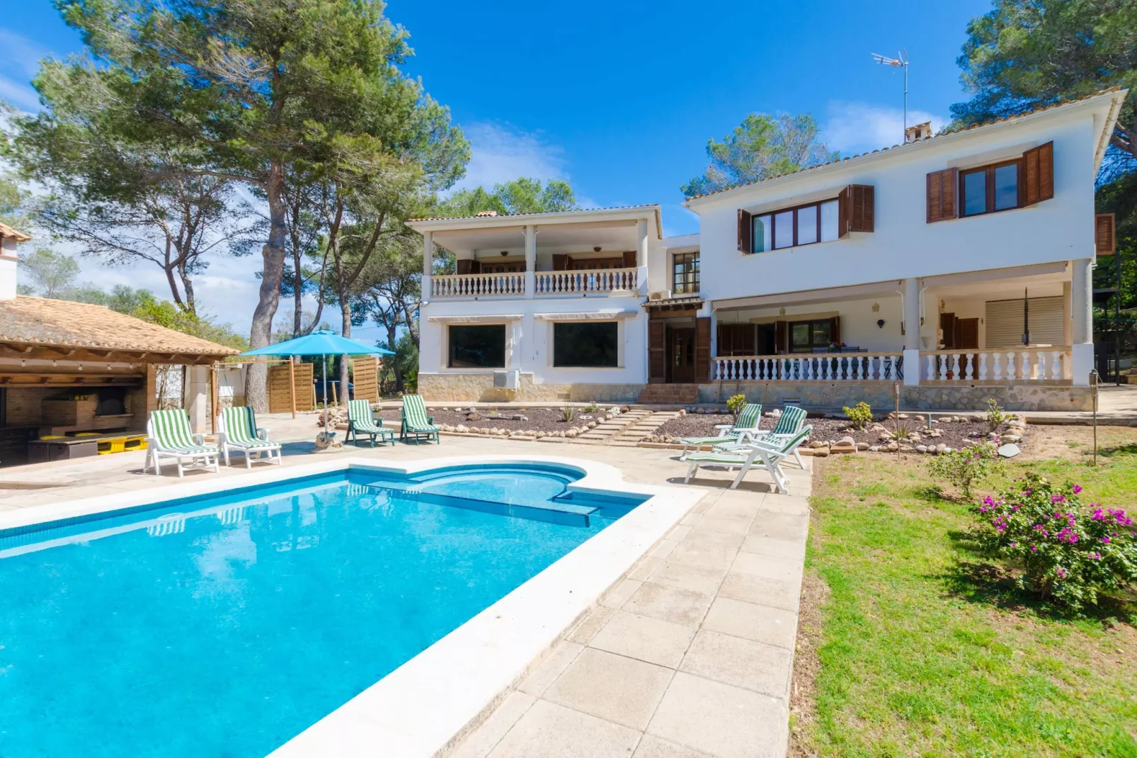 YourHouse Can Marques-Pool