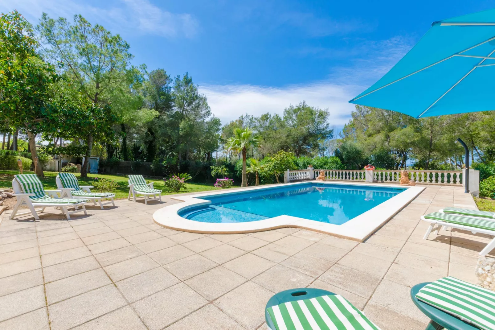 YourHouse Can Marques-Pool