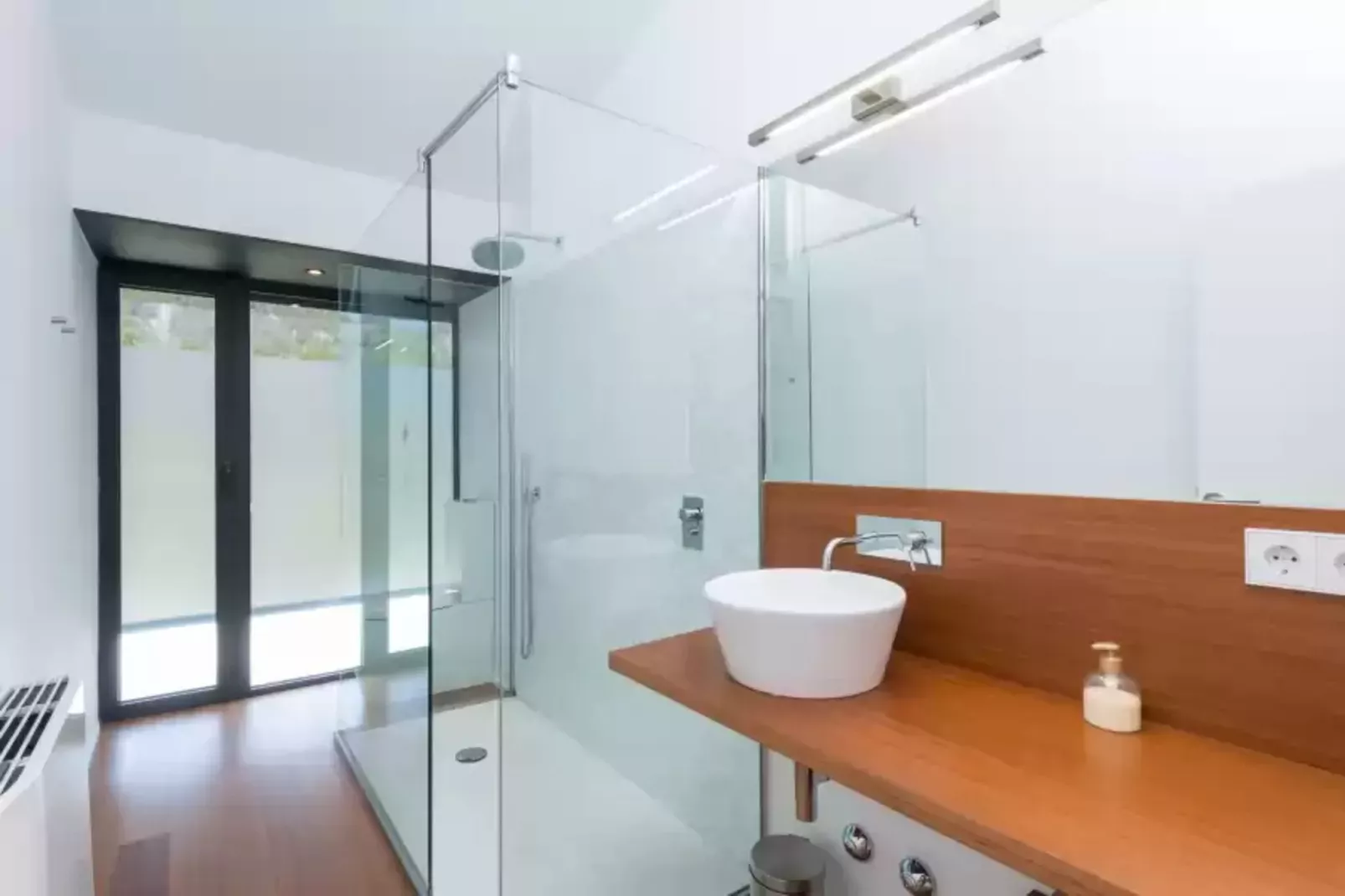 Can Cabrit-Bathroom