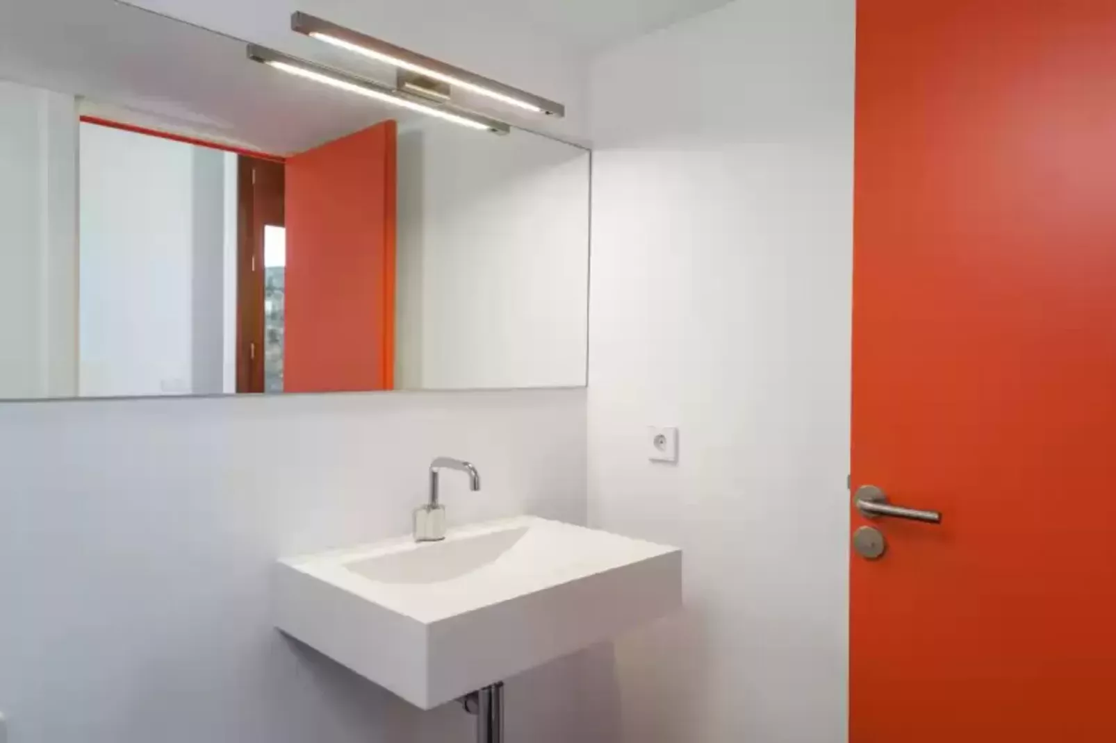 Can Cabrit-Bathroom