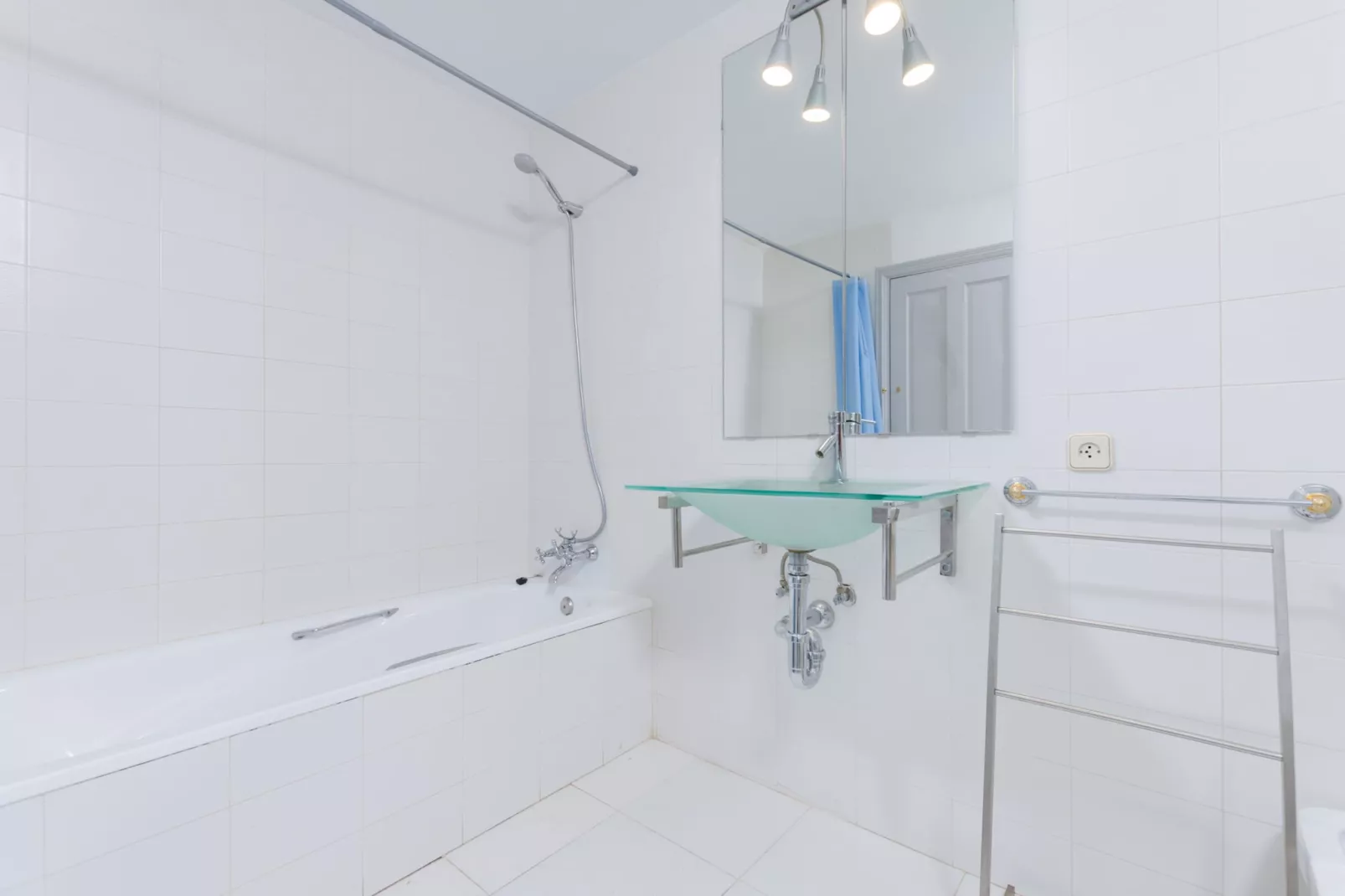 YourHouse Can Marques-Bathroom