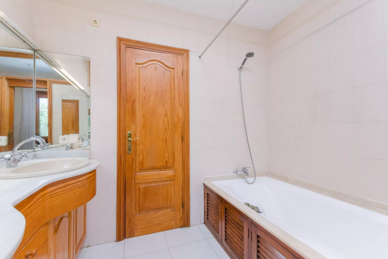 YourHouse Can Marques-Bathroom