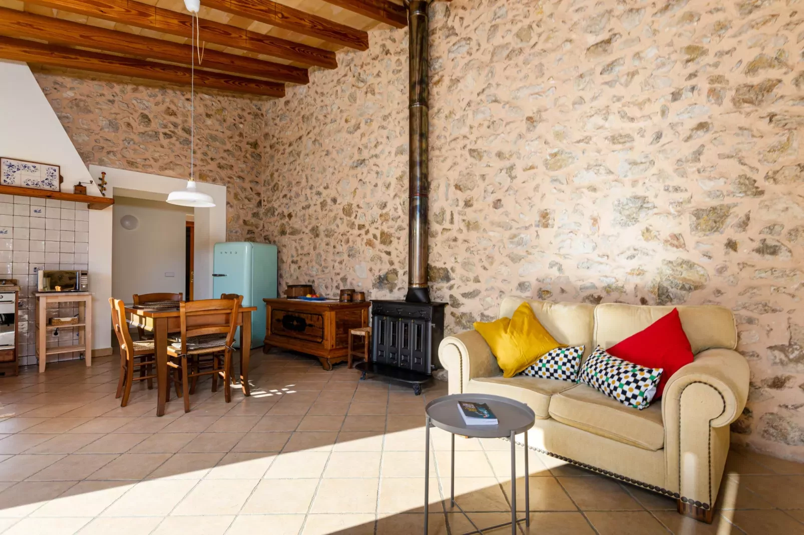 YourHouse Son Tey-Salon