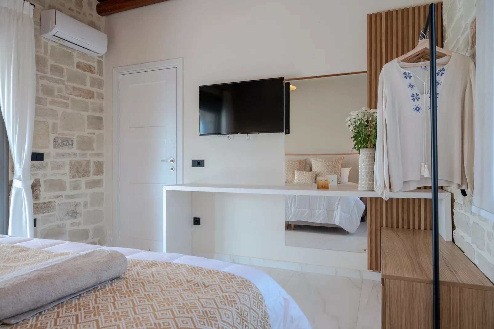 Thyme-Bedroom