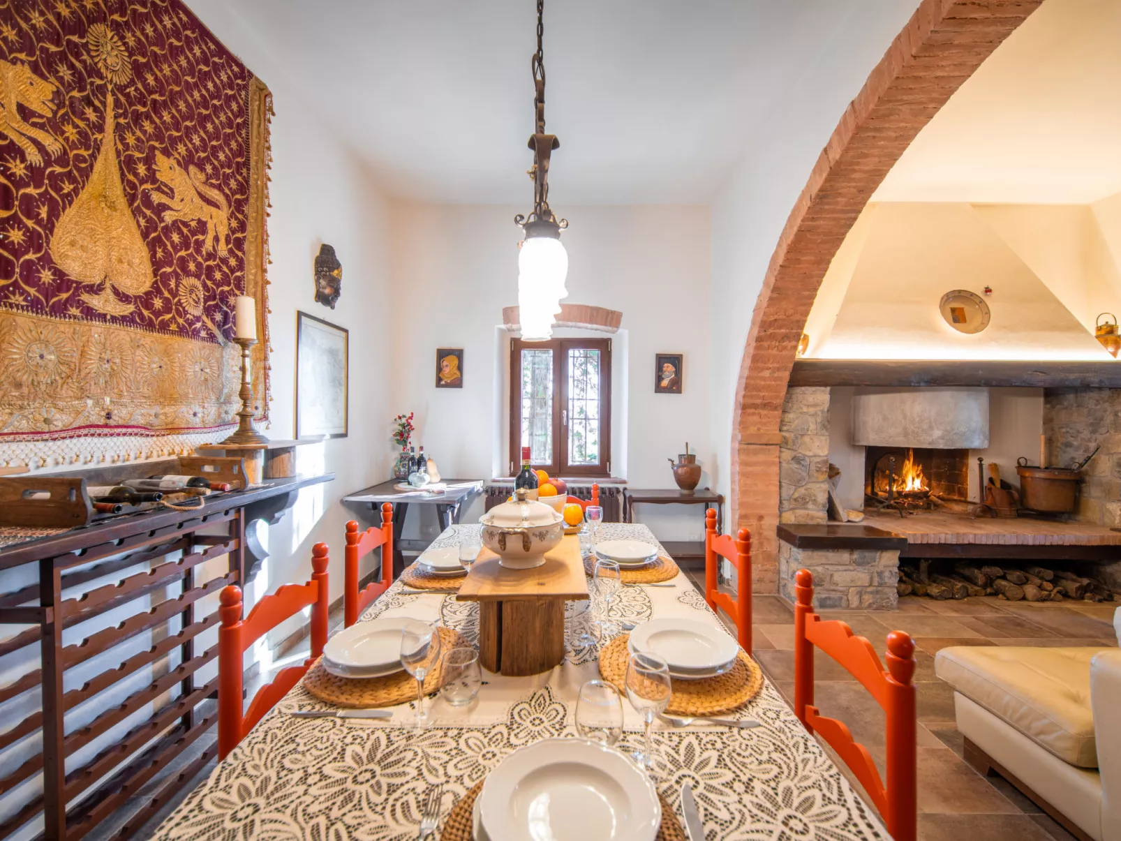 Villa Angiolino-Inside