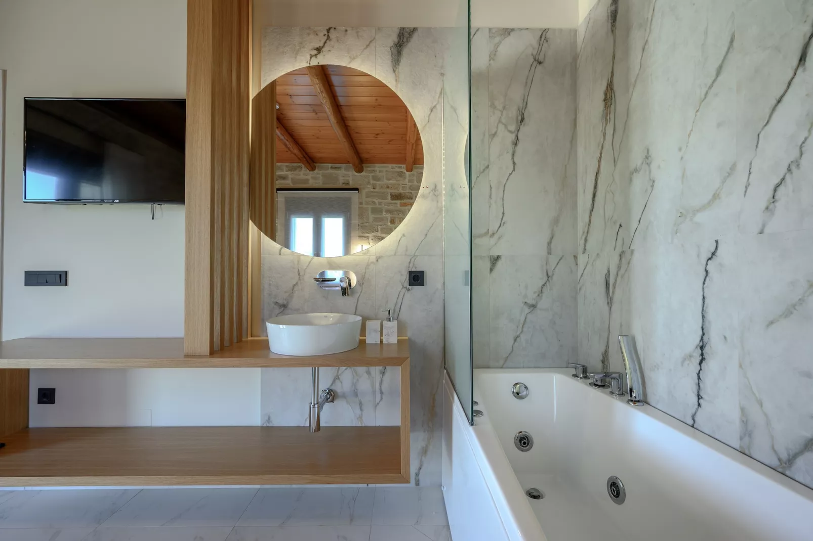 Rosemary-Bathroom