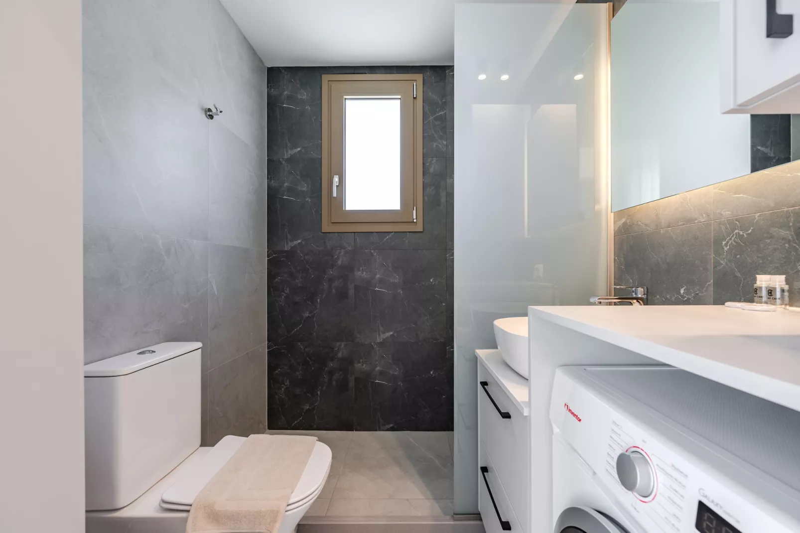 Meli & Gio 1-Bathroom