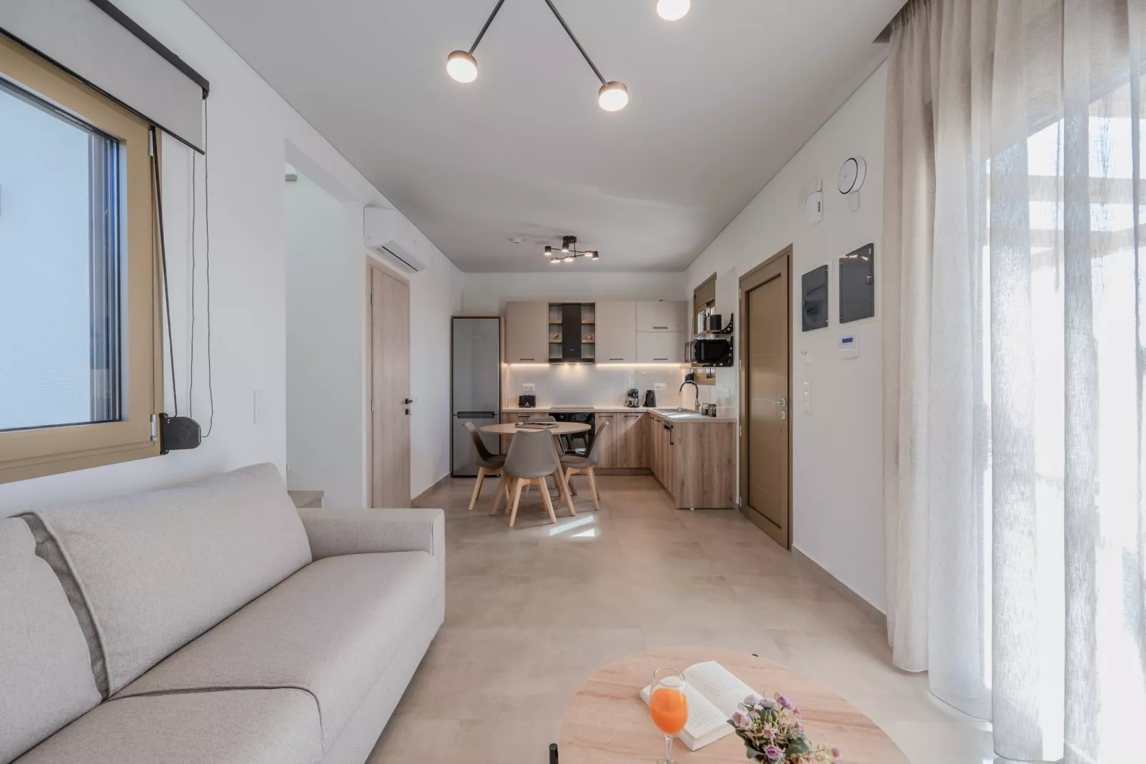 Meli & Gio 1-Living room