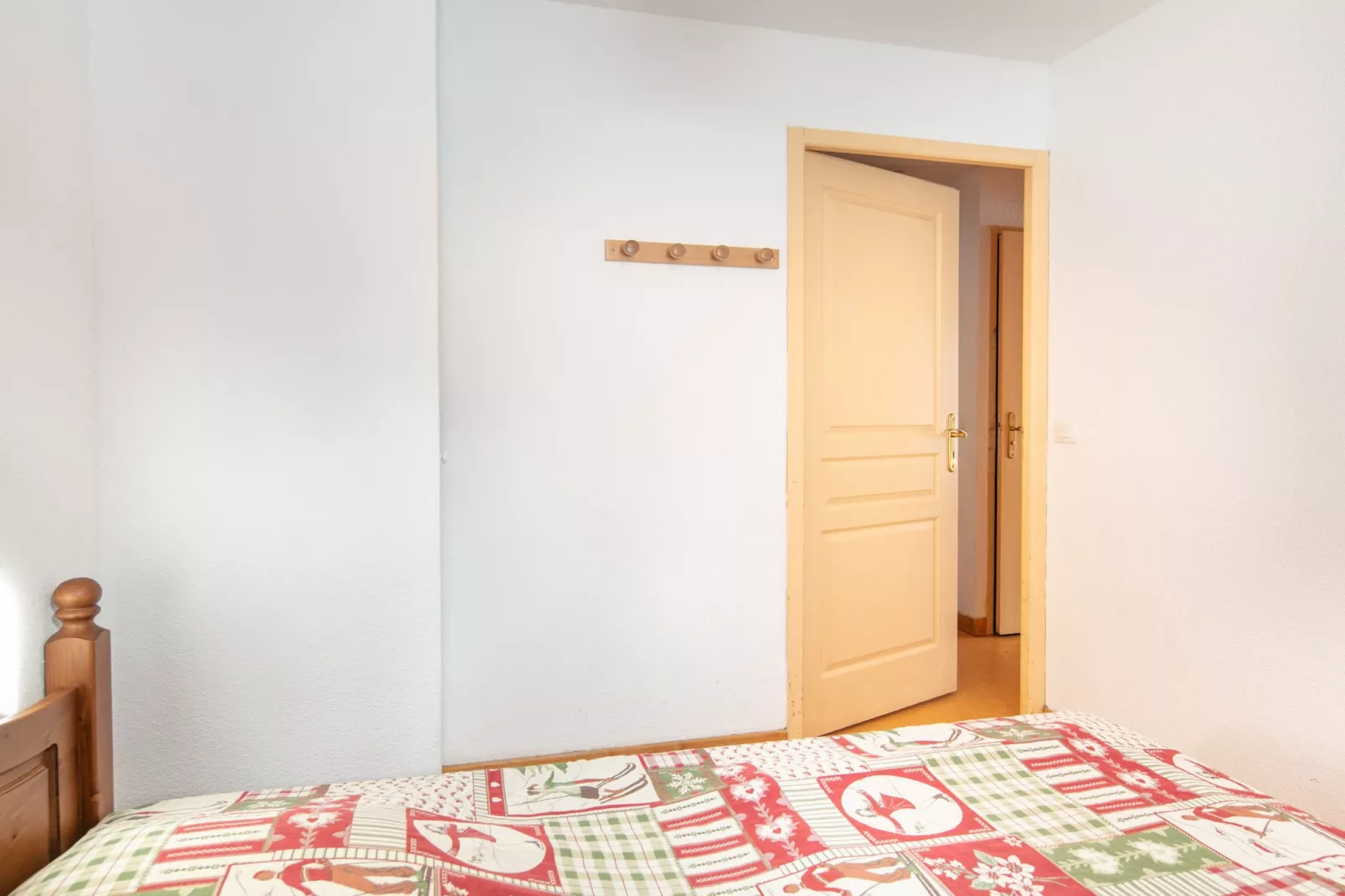 Les Biches N°75 - 2P6-Bedroom