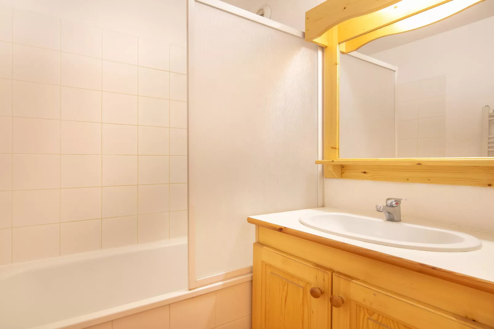 Les Grizzlis N°27 - 2P6C-Badezimmer