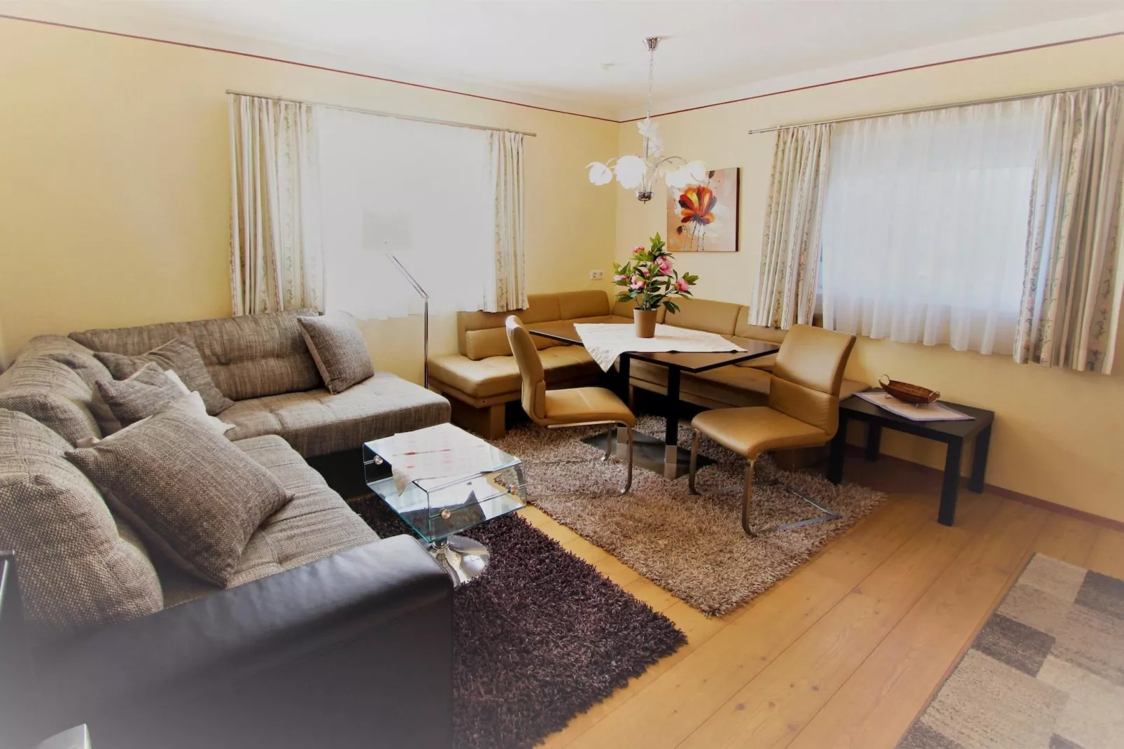 Menardi C-Living room