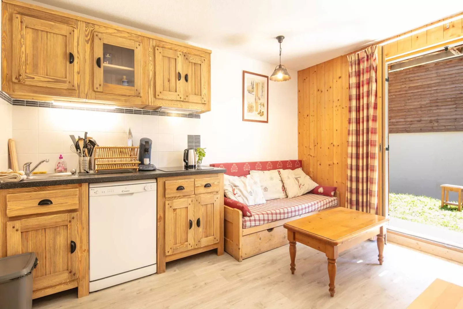 LES TETRAS N°54 - Chalet 3P7-Kitchen