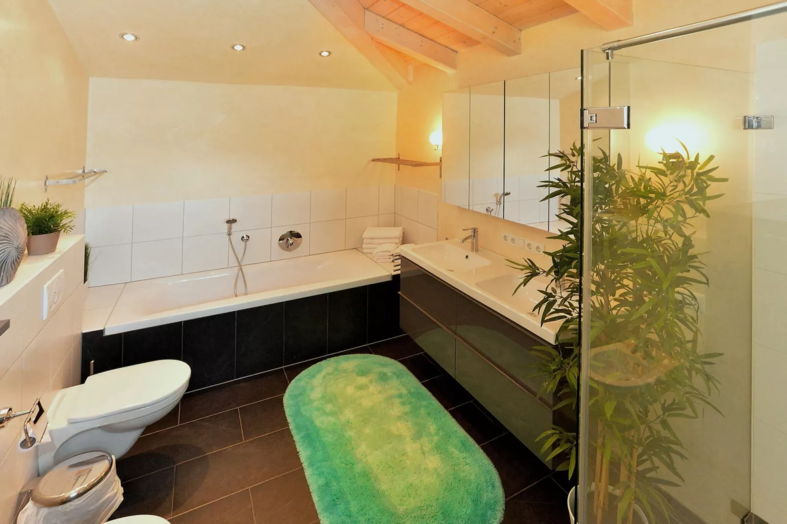 Penthouse AA-Bedroom