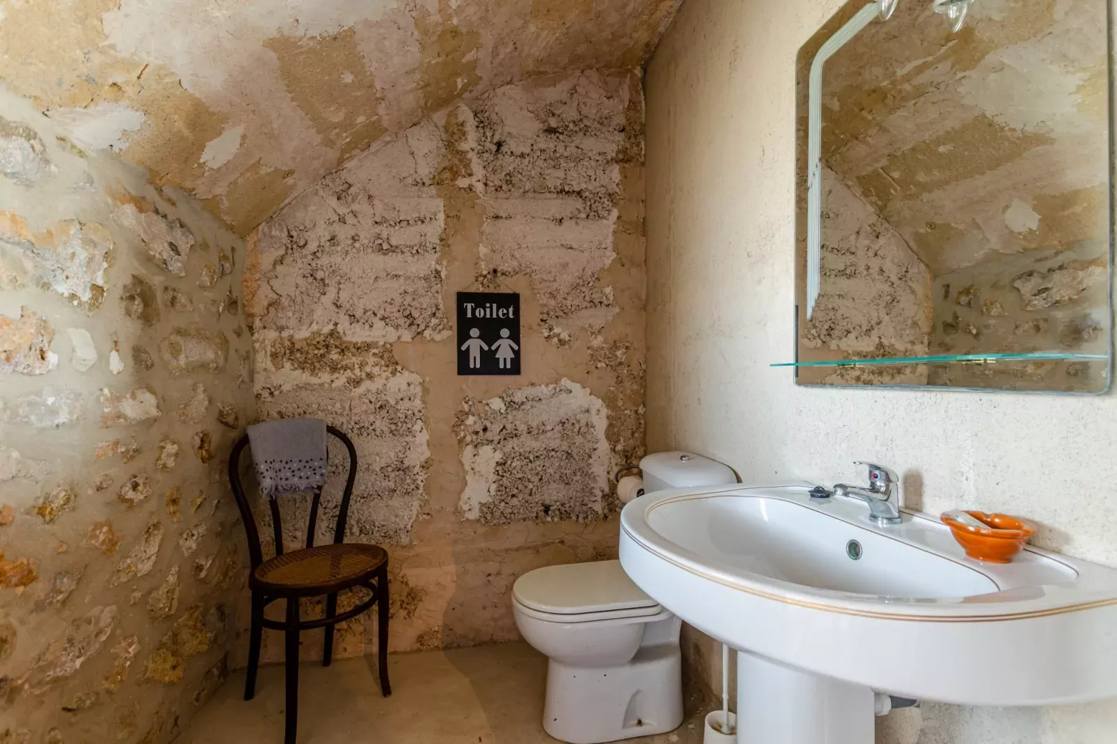 YourHouse Cas Forner-Badezimmer