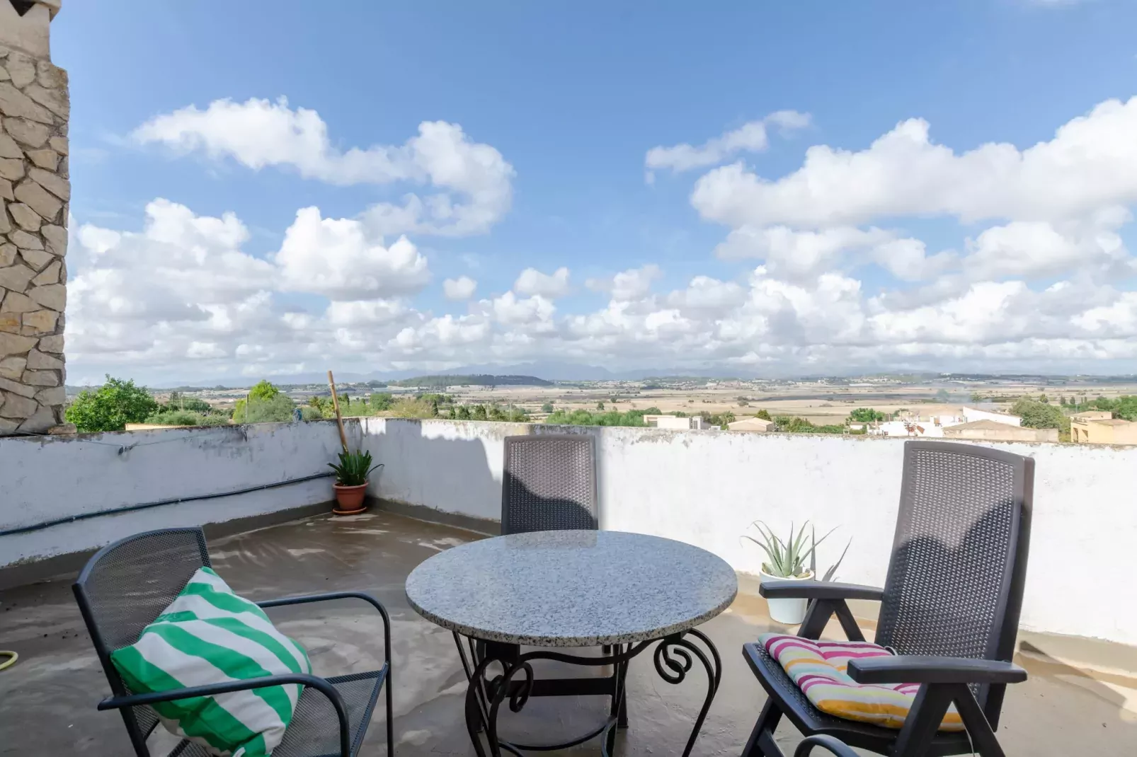 YourHouse Cas Forner-Terrasse