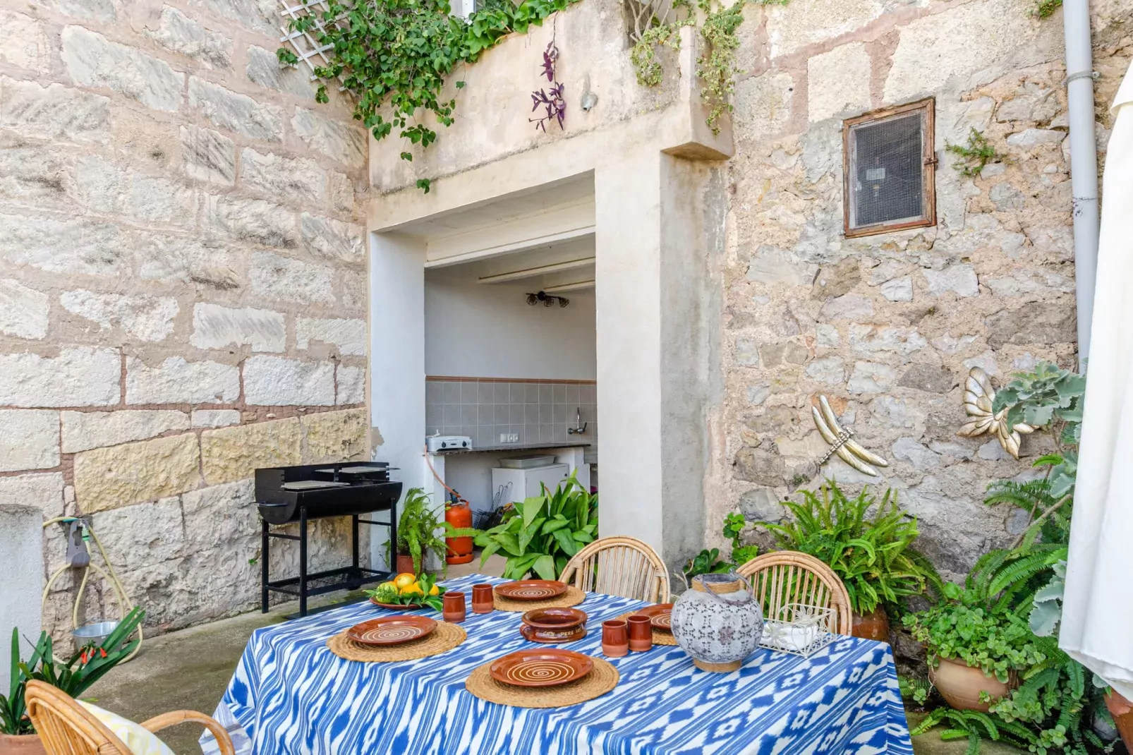 YourHouse Cas Forner-Terrasse