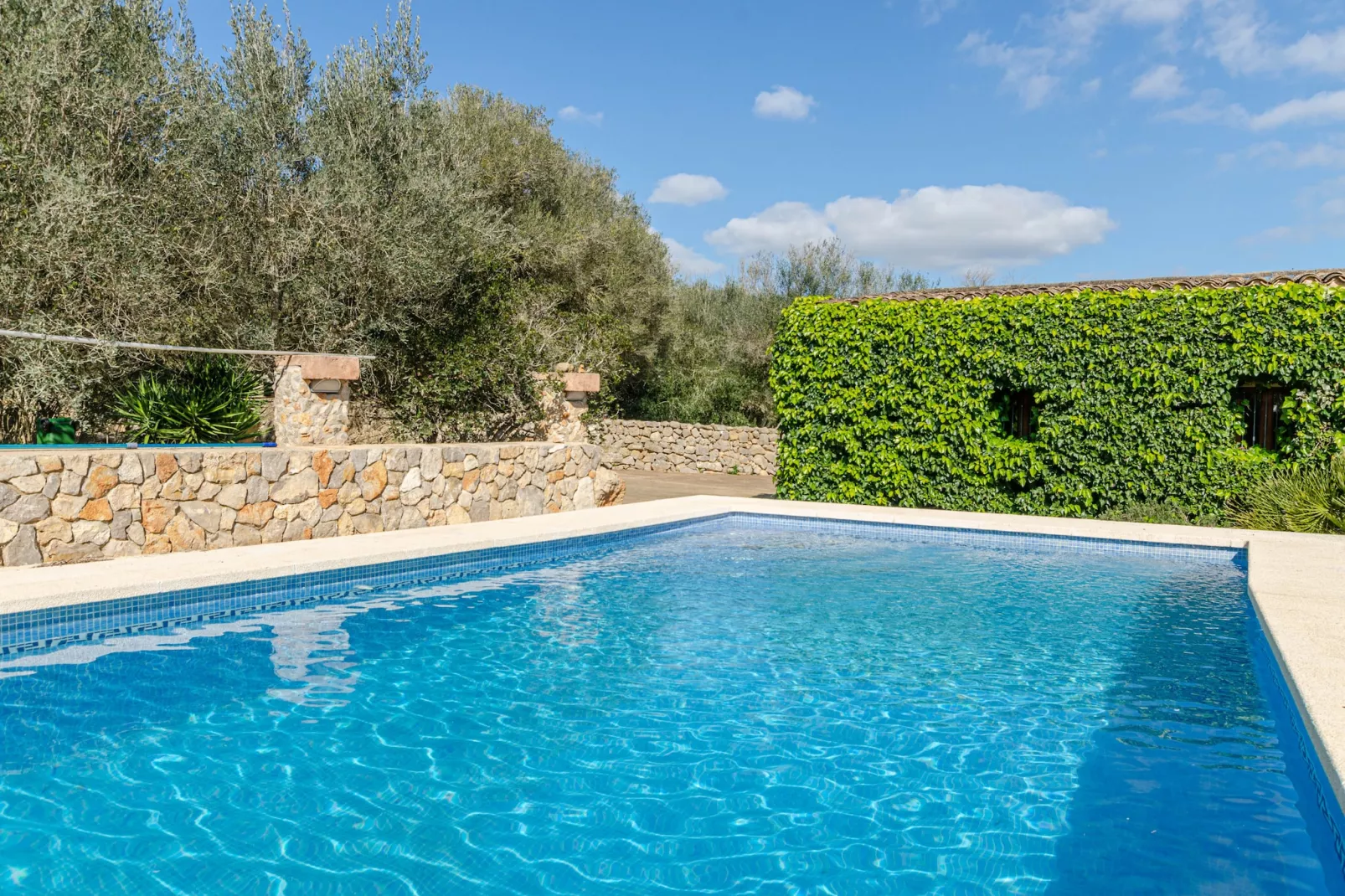 YourHouse Son Bosquer-Pool