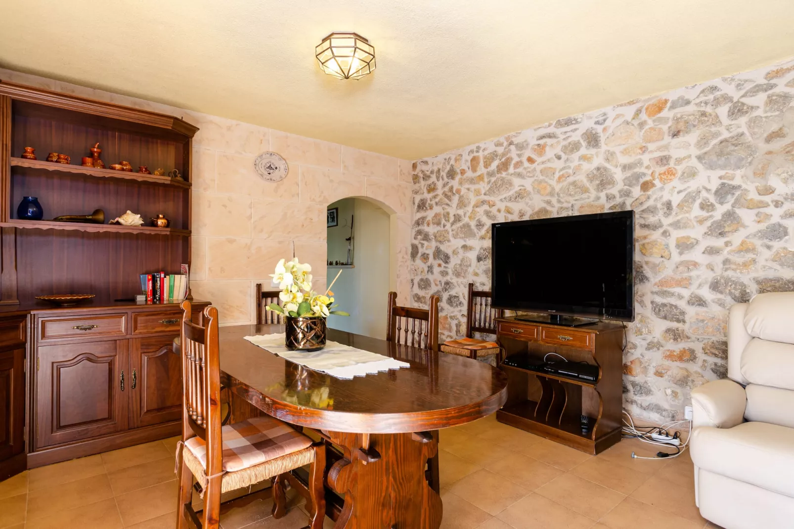 YourHouse Son Bosquer-Dining room